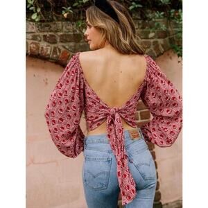 NWT Citrine Teza Collection Renee Tie Front Off Shoulder Floral Top Red Large